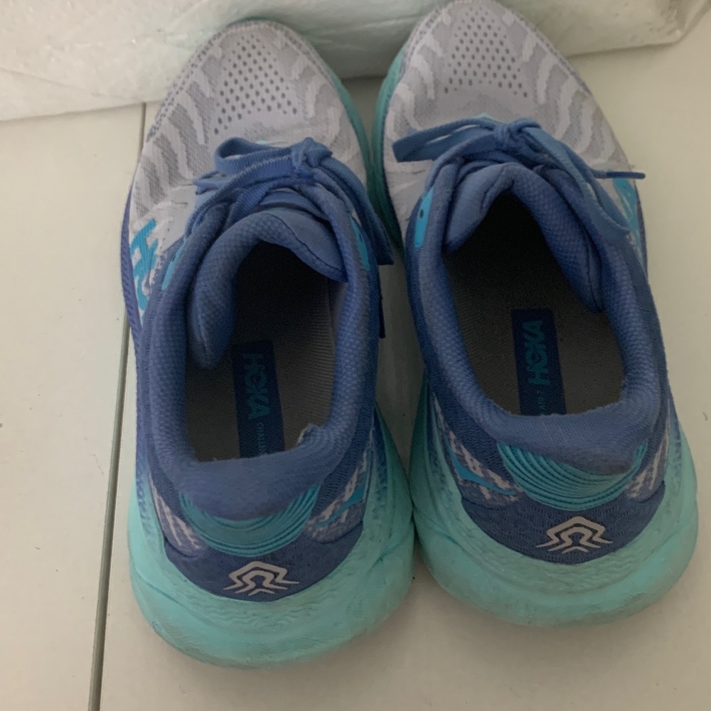 Hoka One One - Picture 5 of 8